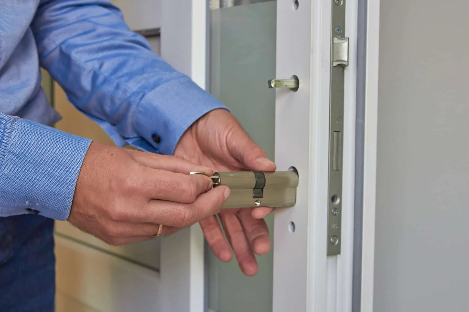 replacing-padlocks-after-a-break-in